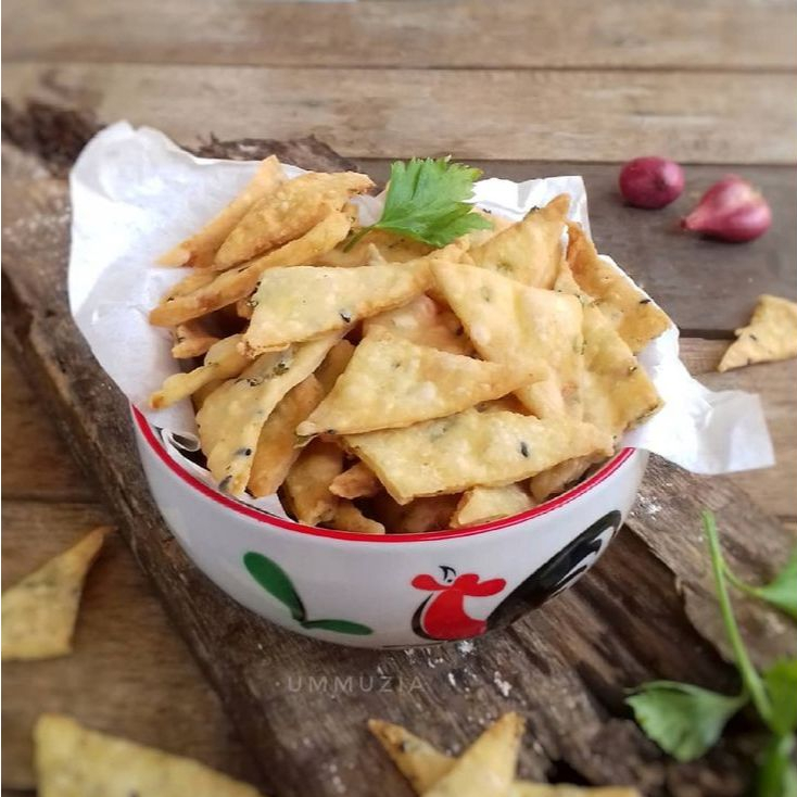 

KERIPIK BAWANG GURIH RENYAH ENAK