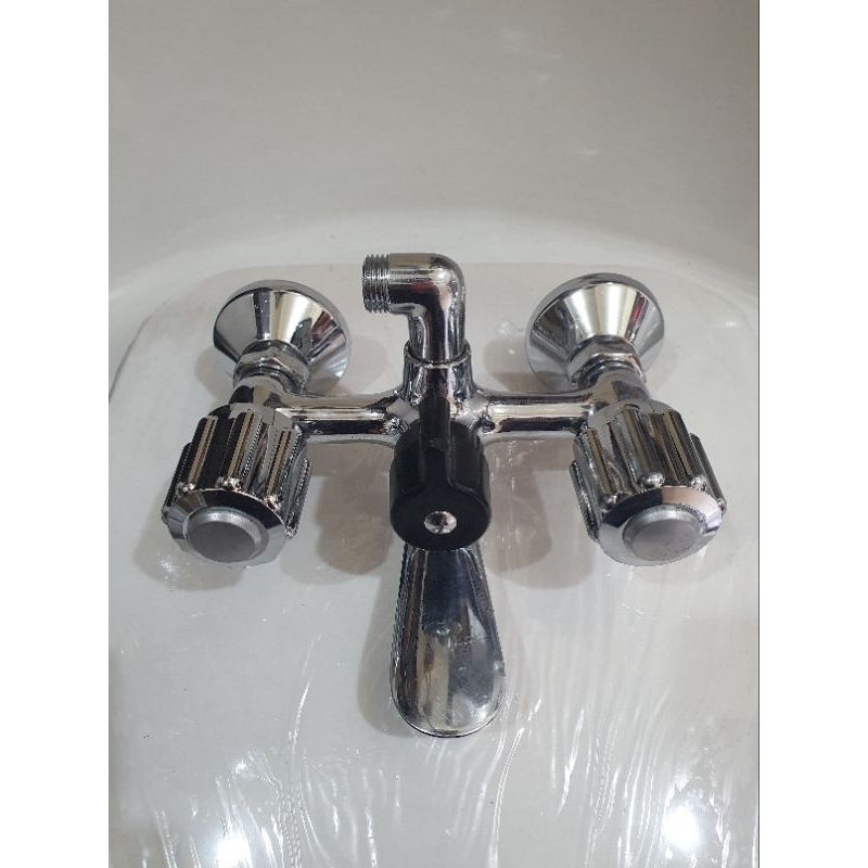 Kran Betap panas dingin / Kran Bathtub panas dingin puter
