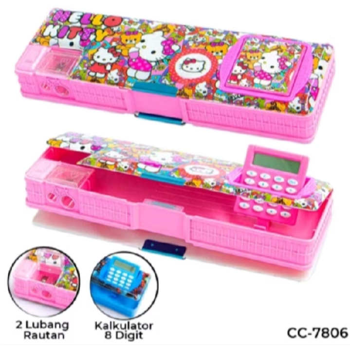 

Kotak Pensil Magnet Kalkulator / Tempat Pensil Karakter Calculator/Pensil Box Karakter Lucu Cewek