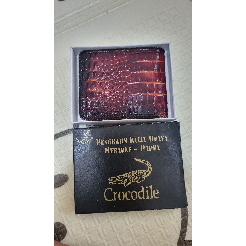 Preloved Dompet Pria Lipat Kulit Buaya Asli Merauke