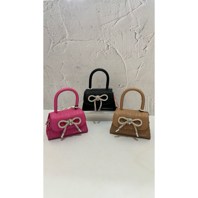Handbag/Tas Selempang Charles and keith