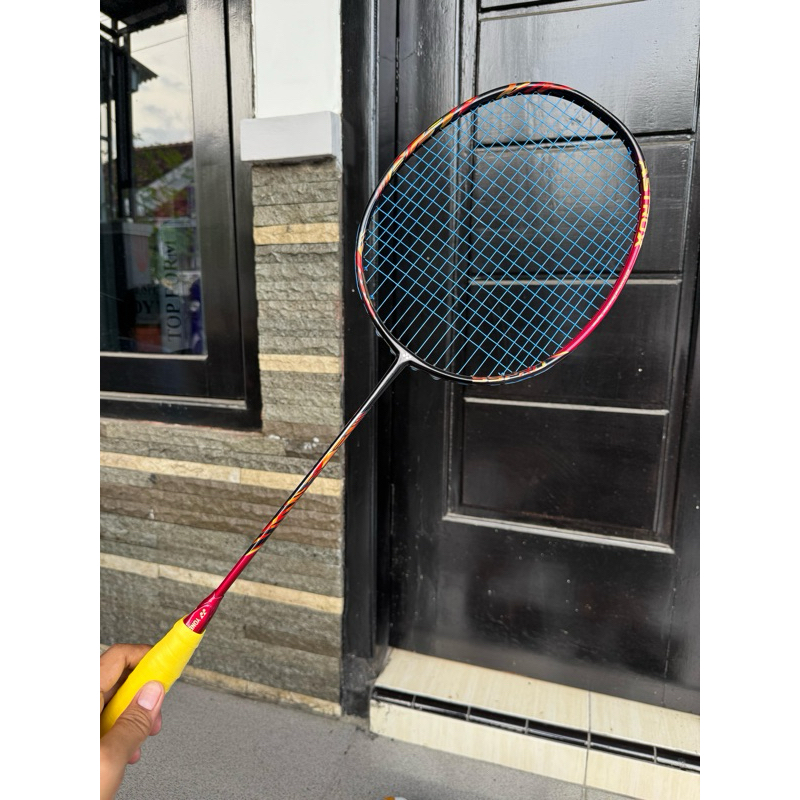YONEX ASTROX 99 PRO