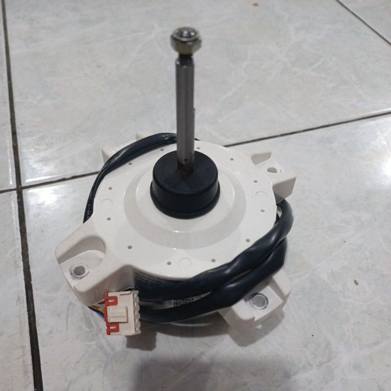 DINAMO FAN OUTDOOR AC PANASONIC INVERTER DC280-340V 40 WATT ORIGINAL