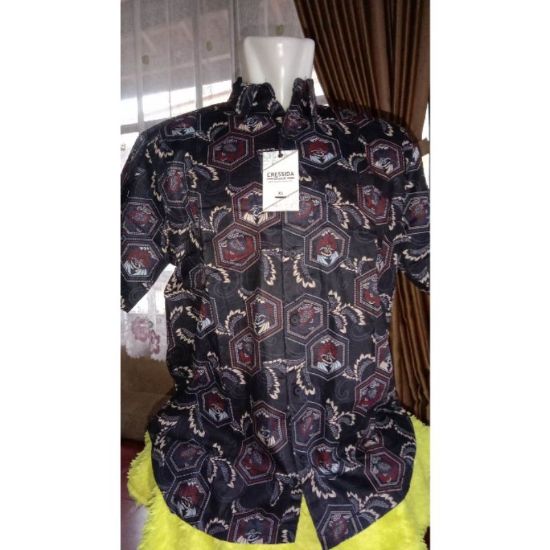 Kemeja Cressida Batik Original Model Reguler Lengan Pendek Pria
