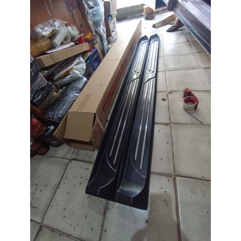 foot step samping mobil rush terios 2018-2025