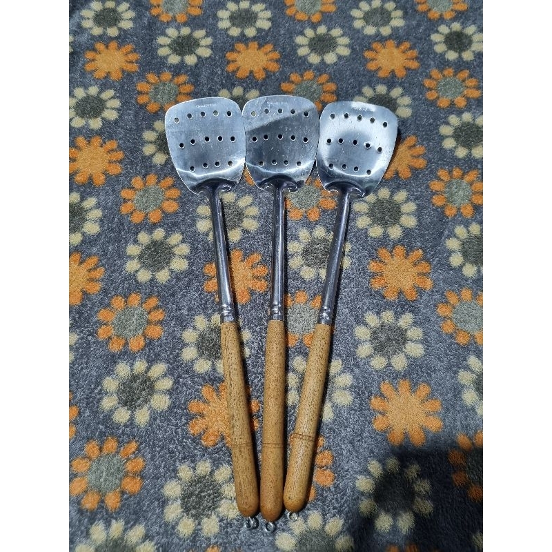 spatula stainless lubang gagang kayu | sodet stainless lubang gagang kayu | sudet stainless lubang g