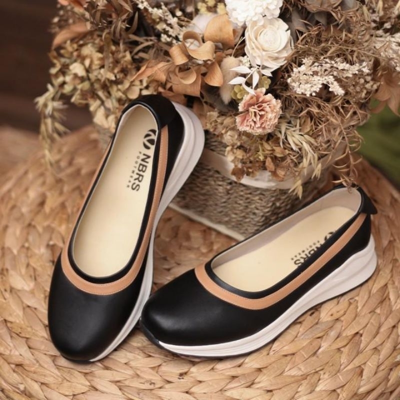 LAHORE BLACK | NBRS FOOTWEAR