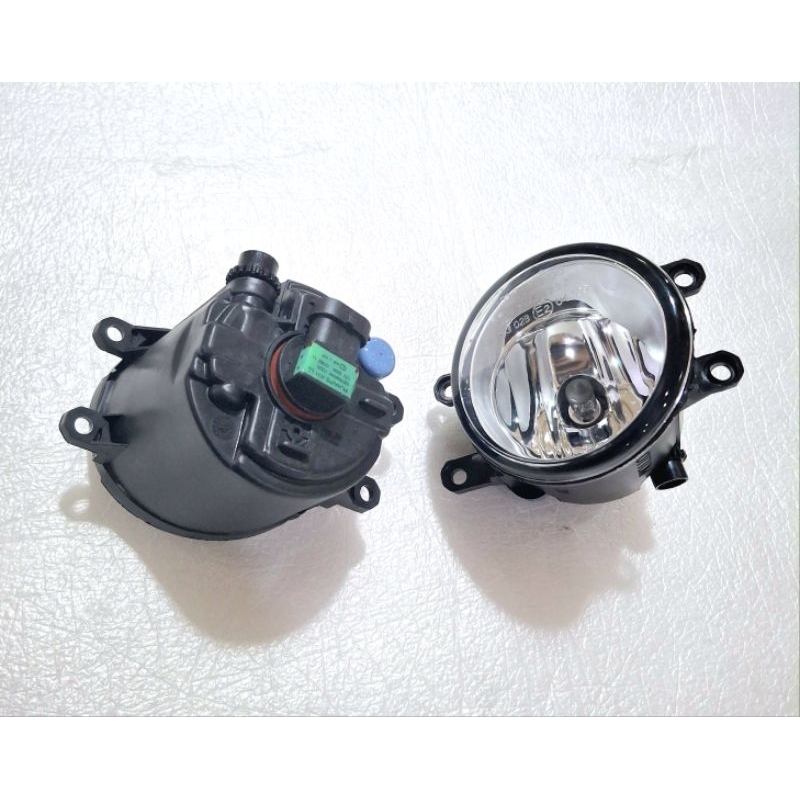 FOGLAMP / LAMPU KABUT UNTUK MOBIL XENIA 2005-2010