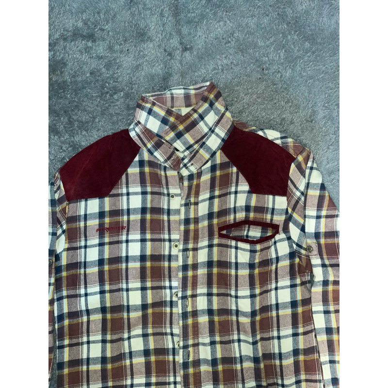 Kemeja Flanel Forester