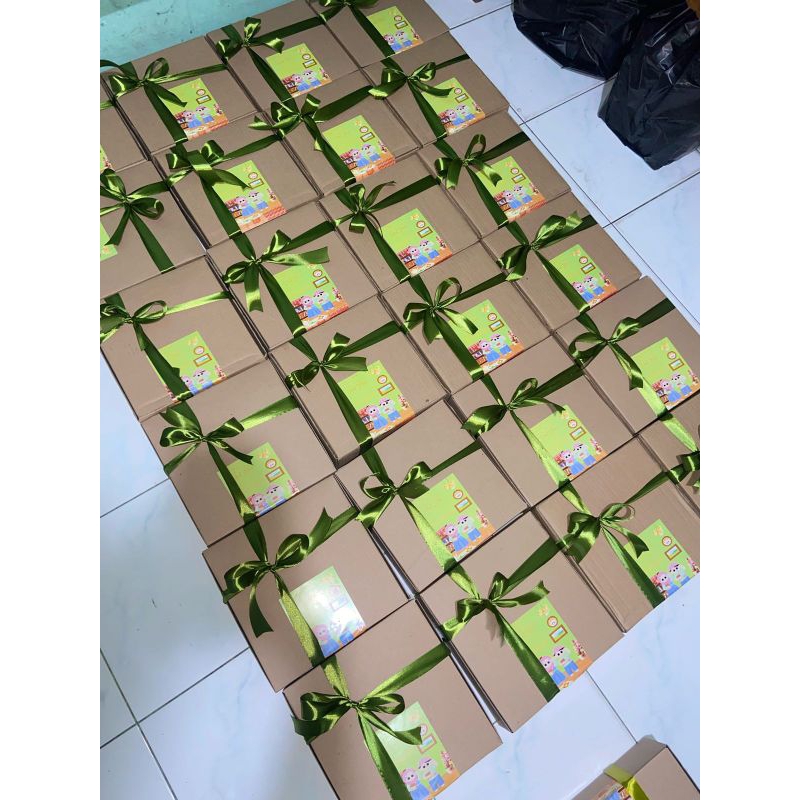 

KADO PERLENGKAPAN SEKOLAH/ HAMPERS LEBARAN ANAK /GIFT PERALATAN SEKOLAH