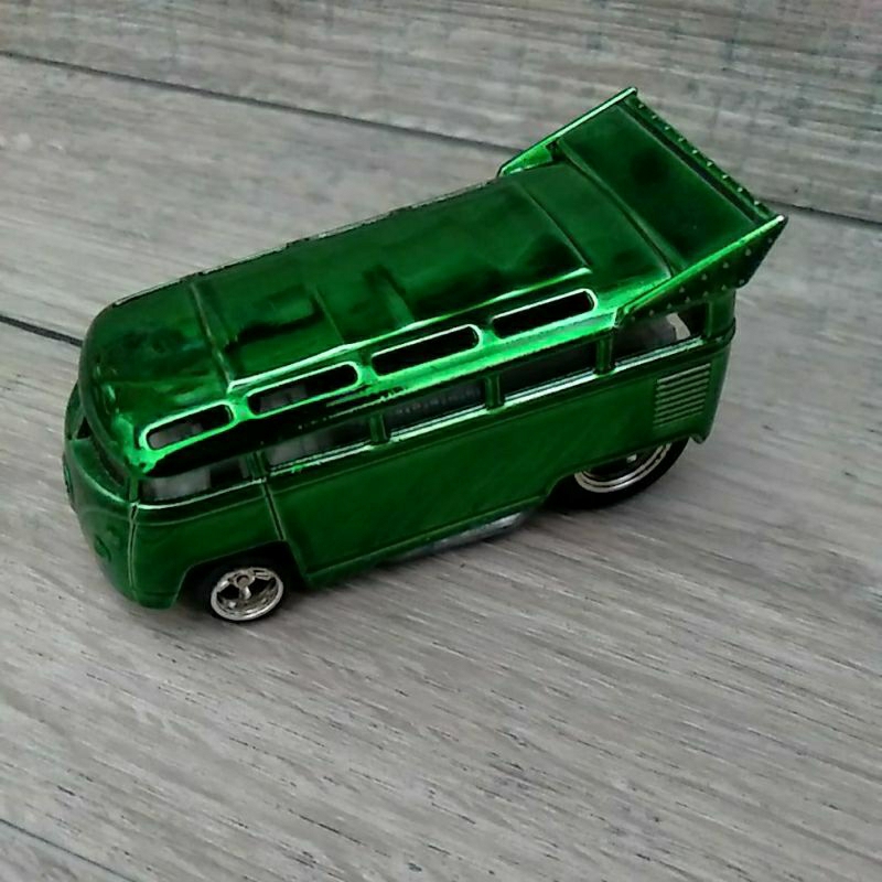 hotwheels volkswagen drag bus