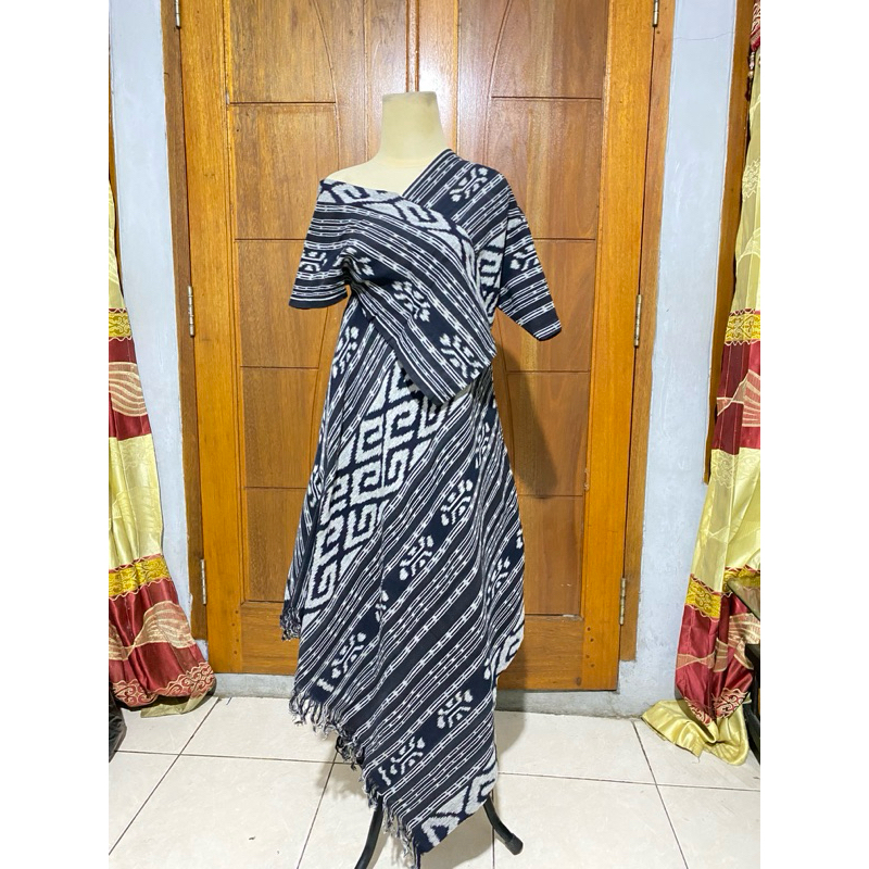 Preloved - Dress Tenun