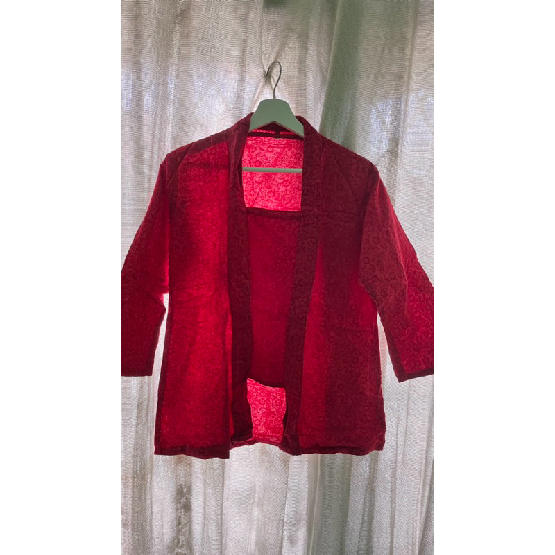 Kutubaru Batik Wanita