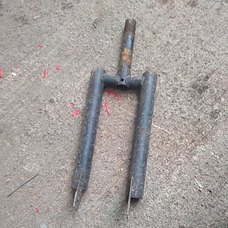 FORK /GARPU SEPEDA UKURAN 18IN BEKAS