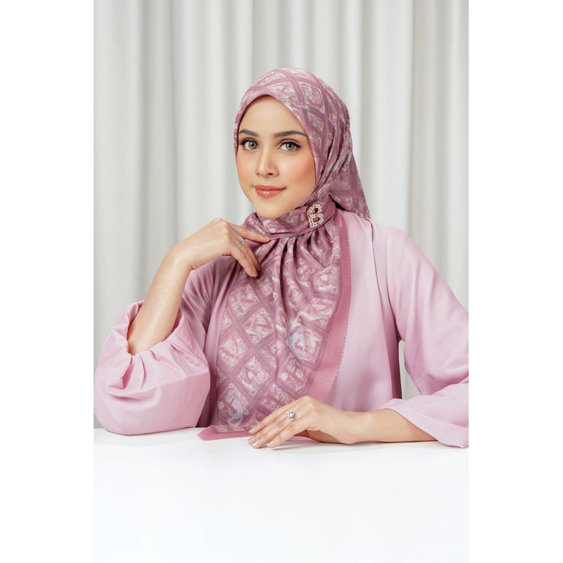 BUTTONSCARVES AUTOGRAPH 2