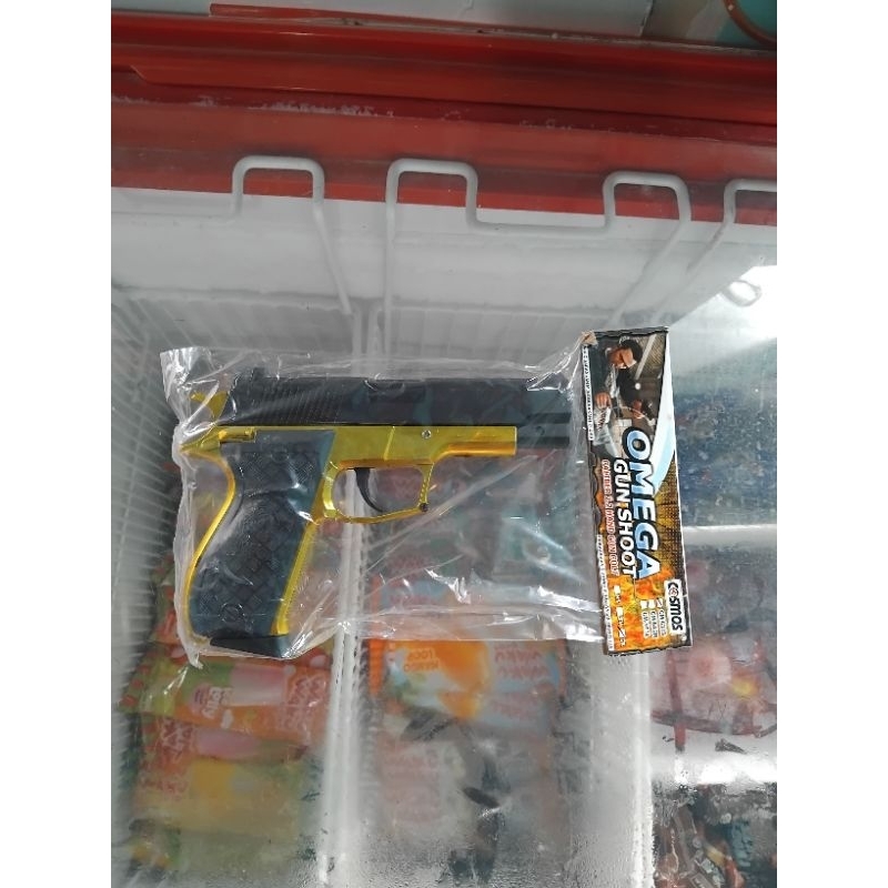 Pistol mainan kokang colt caliber 22