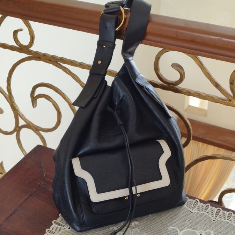 PRELOVED MARNI AUTHENTIC LEATHER SHOULDER BAG