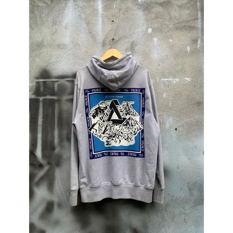 Hoodie palace getting higher
