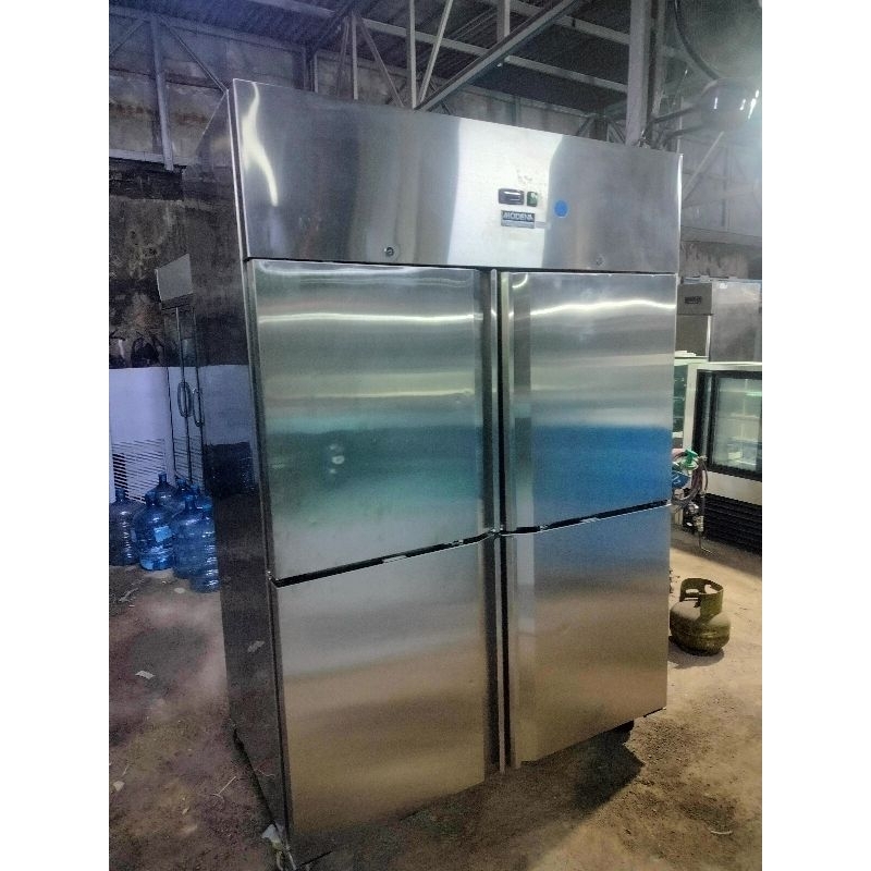 Upright chiller 4D modena chiller resto