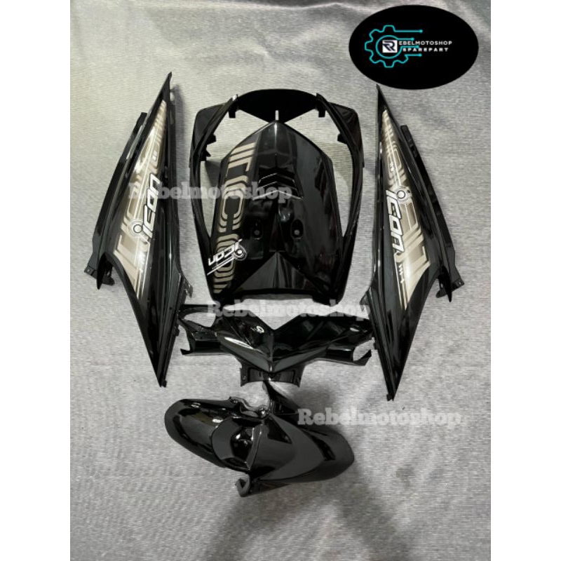 Cover full body halus Honda beat karbu warna hitam plus striping icon cyber