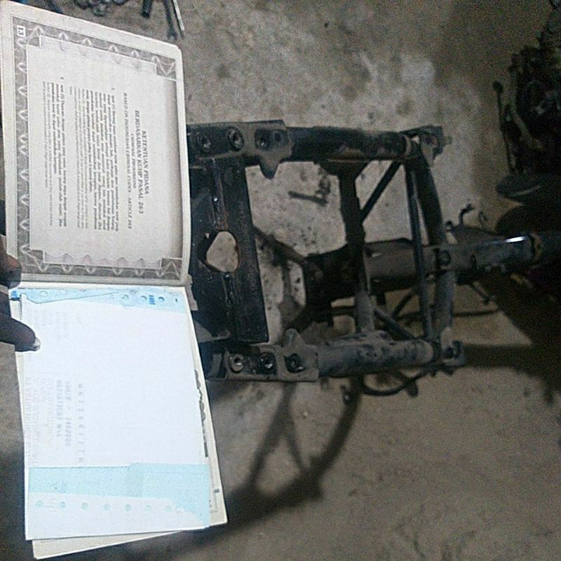 KERANGKA FRAME SASIS + BPKB + NOMER MESIN MOTOR HONDA REVO FIT FI NEW 2017  SEKEN ORIGINAL COPOTAN