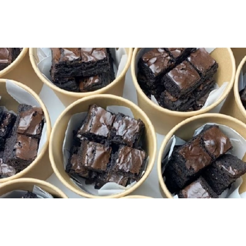 

Brownies bites cup uk 16oz isi 16 potong