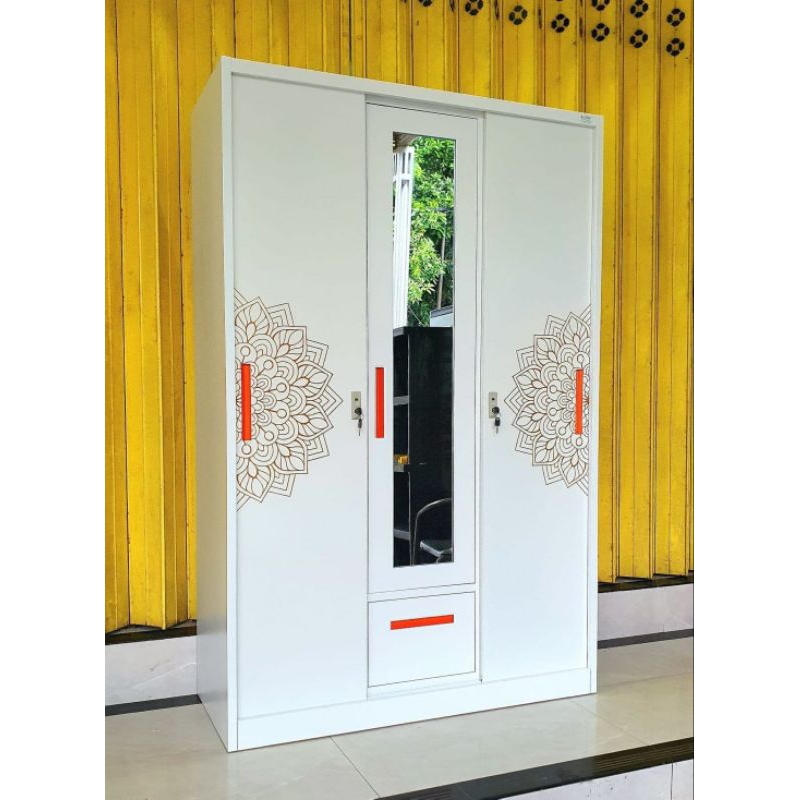 Lemari Pakaian Besi Pintu 3 Almari Baju Besi