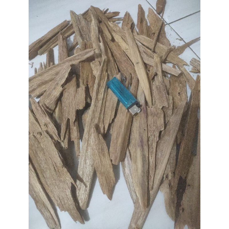 Kayu gaharu CHIF AB