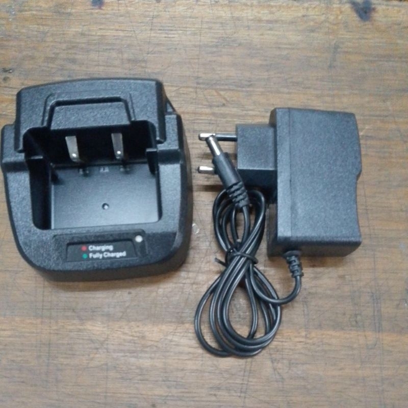 Charger HT weircom wr808/wr88