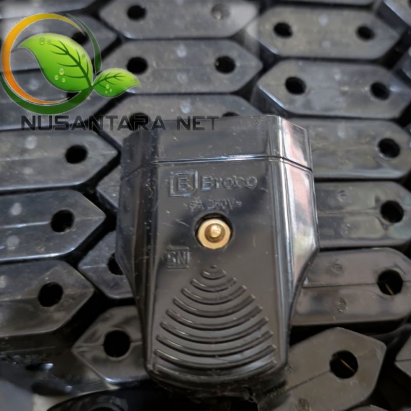 Broco Steker Gepeng Hitam Male & Female Contra Jek Colokan Listrik - Male Gepeng