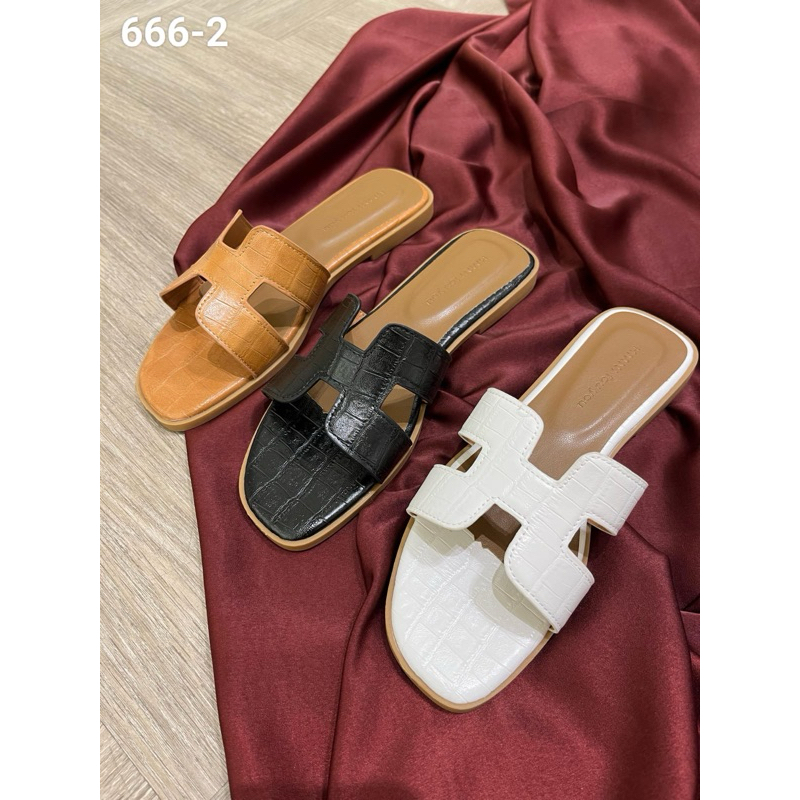 666-2 Sandal Guangzhou Flat Wanita Import