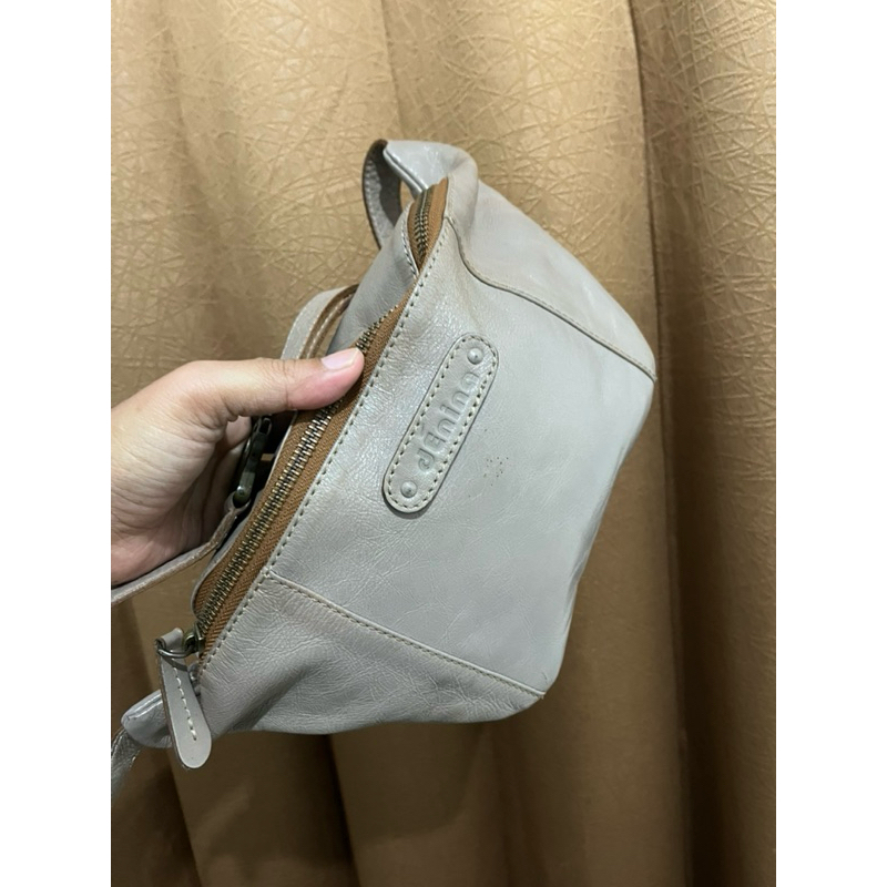 PRELOVED TAS PINGGANG CANGKLONG KULIT SAPI ASLI DENINA BAG