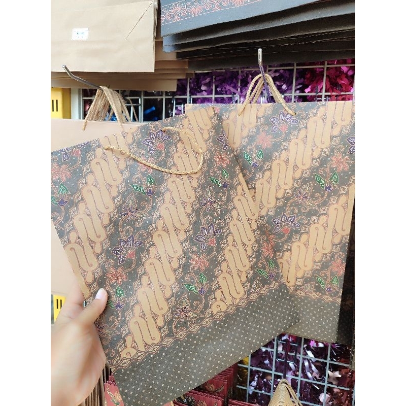 

paper bag variasi untuk hampers coklat