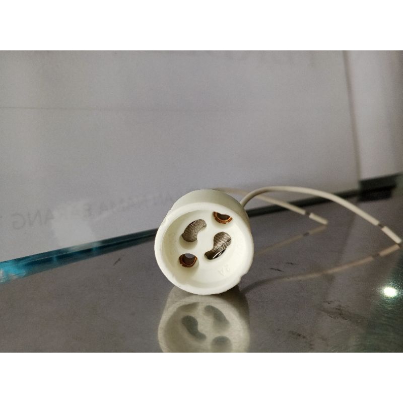 fitting GU10 / fitting lampu halogen