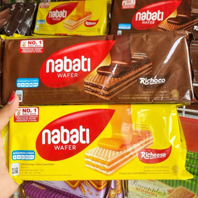 

Nabati wafer cream 100gr 1 dus isi 24 pcs