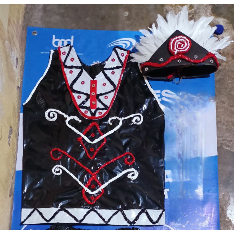 kostum topi daur ulang plastik karnaval agustus fashion show ANAK, DEWASA