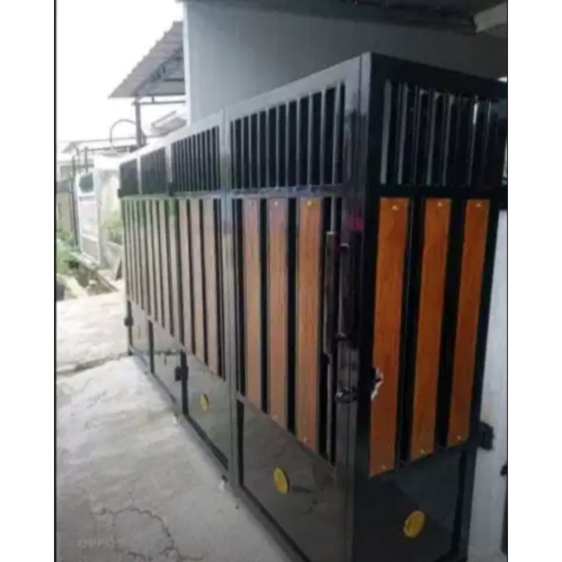 pintu garasi model lipat minimalis