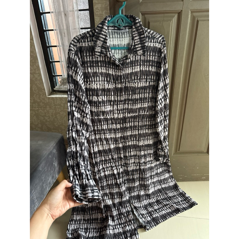 preloved kemeja Trick & tricky