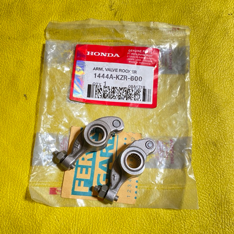 pelatuk templar rocker arm set honda vario 125 esp vario 150 pcx 150 original