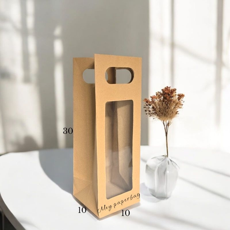 

Paper Bag Botol Variasi Mika Uk 10x10x30 Tanpa Tali