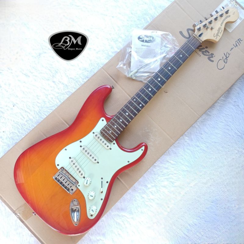 Gitar Squier Stratocaster Standard series 2019