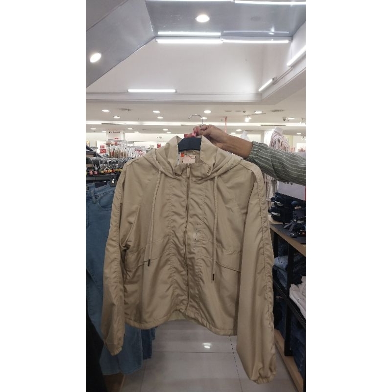 [NEW] Jaket Parasut NVD warna Cream