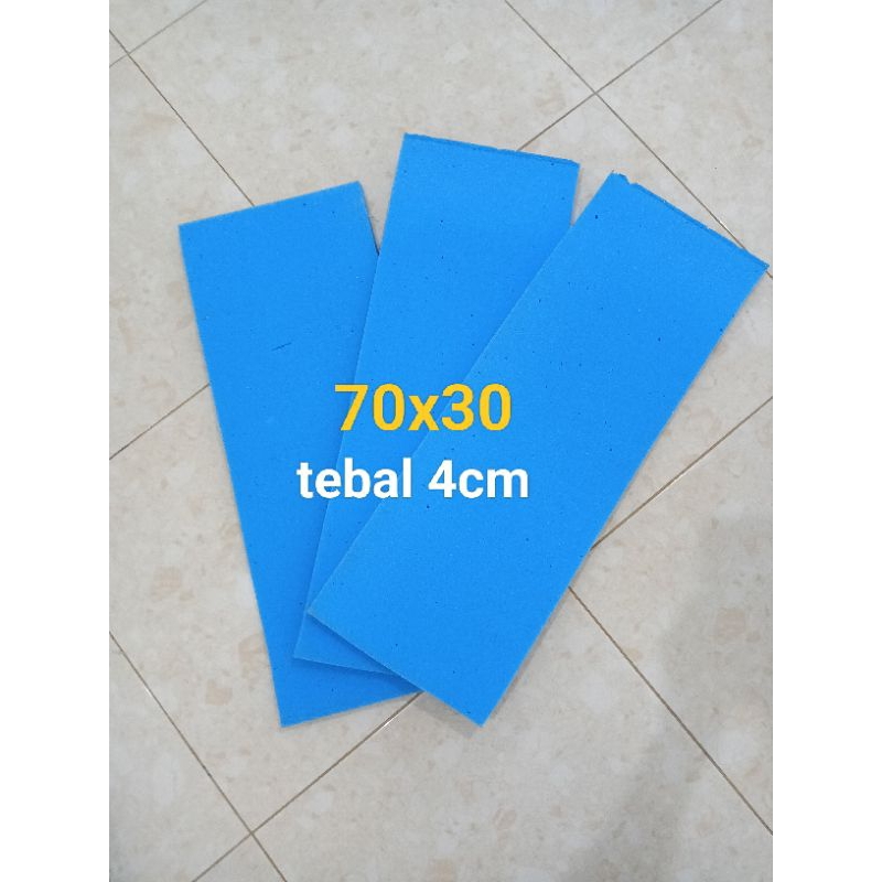 Busa spon lembaran ukuran 70x30 cm tebal 4cm warna biru