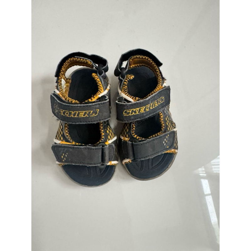 PRELOVED SEPATU SANDAL SKECHERS