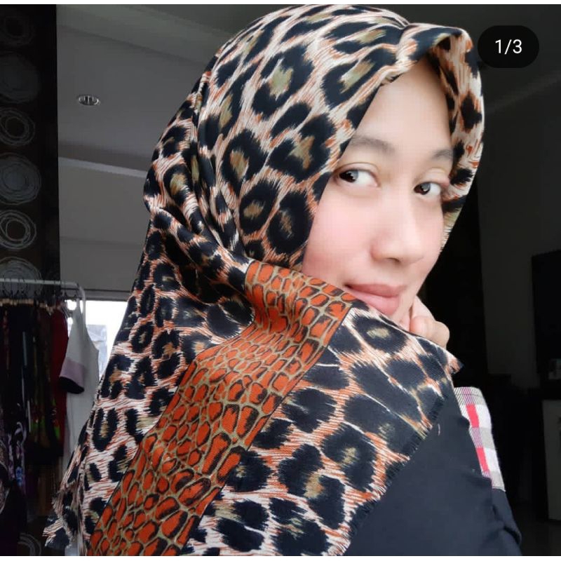 Kerudung Tierack italy