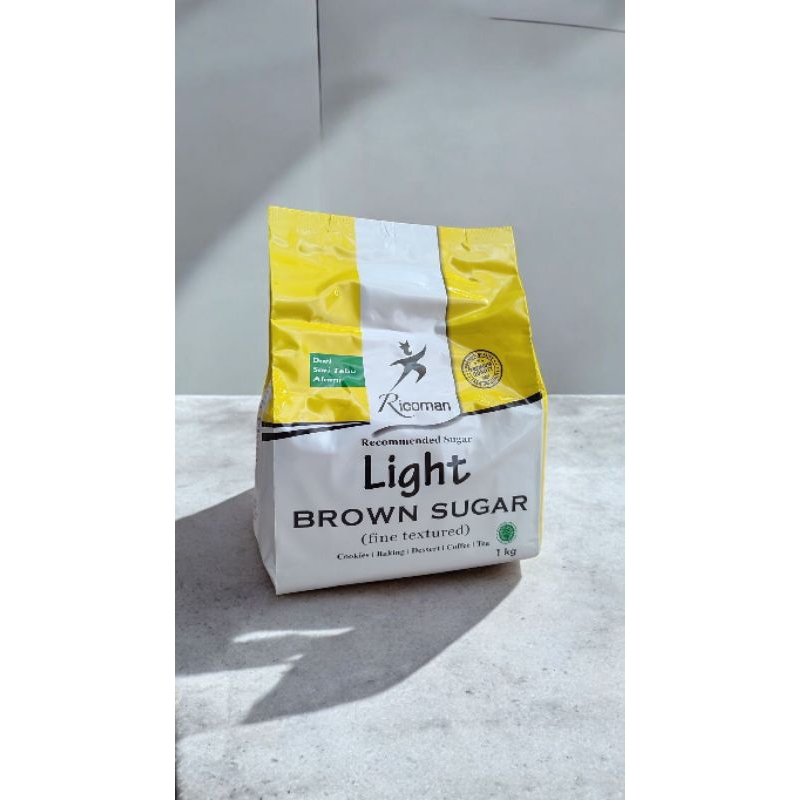 

Ricoman Light Brown Sugar Gula Cokelat Muda Halal 1kg
