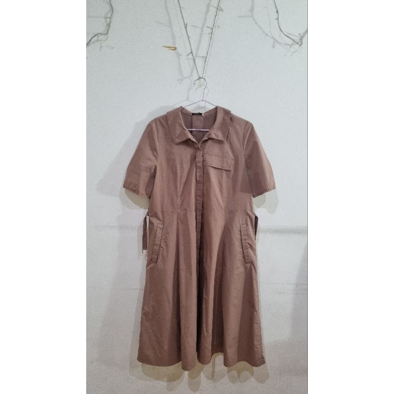 Dress cokelat cantik BCBG preloved ld 96 cm