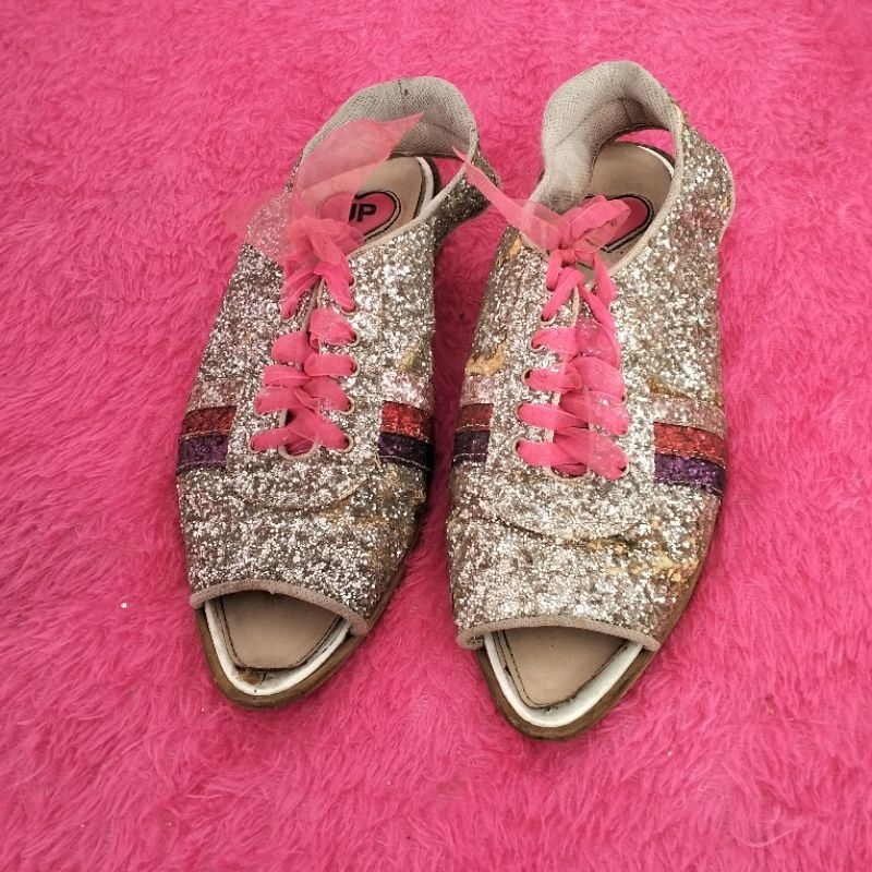 Preloved Sepatu Sandal Wanita Sandal flat shoes merk Iwearup