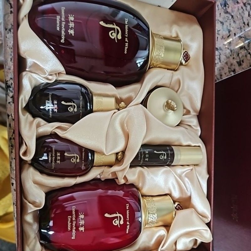 THE HISTORY OF WHOO 1 SET