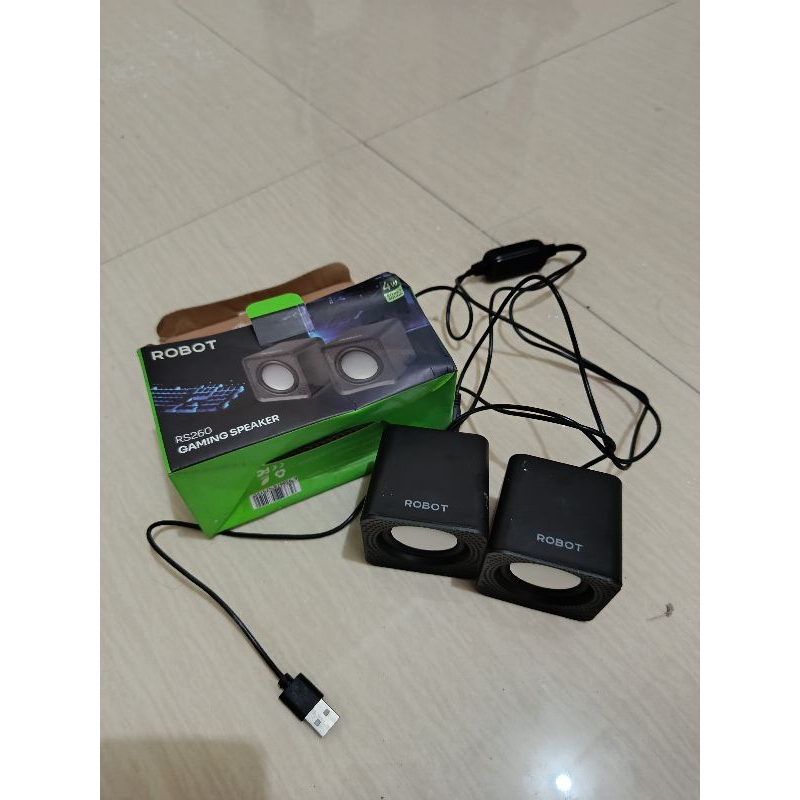 speaker komputer robot